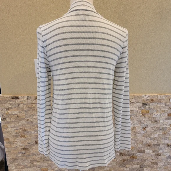 MIX by 41 Hawthorn Barona Brushed Knit Cardigan size S - Picture 4 of 7